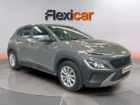 Usado Hyundai Kona 120 CV (88 kW) 2022 Gris SUV