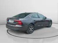 Usado Volvo S60 Core 197 CV (144 kW) 2023 Gris Berlina