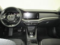 Usado Skoda Octavia Ambition 150 CV (110 kW) 2022 Gris Berlina