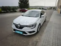 Usado Renault Mégane IV Life 90 CV (66 kW) 2018 Blanco Berlina