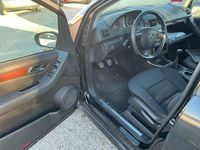 Usado Mercedes A180 Elegance 109 CV (80 kW) 2008 Negro Utilitario