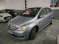 Usado Mercedes B200 136 CV (100 kW) 2006 Azul Monovolumen