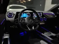 Usado Mercedes GLA200 150 CV (110 kW) 2021 Blanco SUV