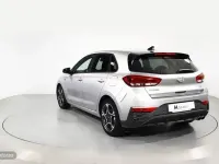 Usado Hyundai i30 N Line 120 CV (88 kW) 2023 Plateado Berlina