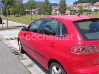 Käytetty Seat Ibiza 75 HP (55 kW) 2005 Punainen Viistoperä