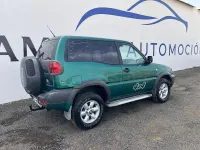 Usado Nissan Terrano Comfort 125 CV (91 kW) 2000 Verde SUV