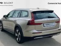 Usado Volvo V60 Core 2023 Familiar