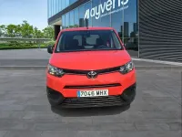 Käytetty Toyota Proace Verso Active 131 HP (96 kW) 2023 Punainen Farmari