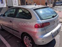 Usado Seat Ibiza Stylance 75 HP (55 kW) 2006 Cinzento Citadino