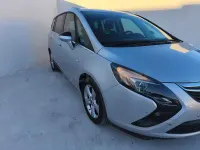 Usado Opel Zafira Tourer Expression 120 CV (88 kW) 2016 Gris / plata Monovolumen