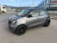 Usado Smart ForFour Passion 71 CV (52 kW) 2015 Gris Utilitario