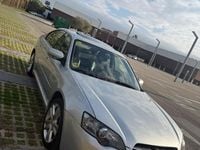 Usado Subaru Legacy 165 CV (121 kW) 2004 Gris / plata Berlina