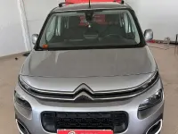 Usado Citroën Berlingo Shine 100 CV (73 kW) 2019 Gris / plata Monovolumen