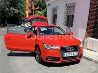 Usado Audi A1 Ambition 122 CV (89 kW) 2010 Rojo Utilitario
