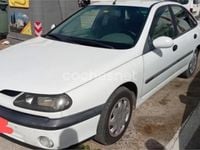 Begagnad Renault Laguna 110 HK (80 kW) 1999 Vit Sedan