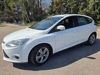 Usado Ford Focus 125 CV (91 kW) 2014 Blanco Berlina