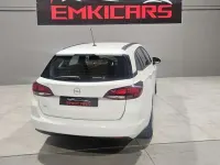 Usado Opel Astra Edition 105 CV (77 kW) 2020 Blanco Familiar