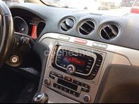 Usado Ford S-MAX Trend 125 CV (91 kW) 2007 Gris / plata Monovolumen