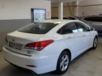 Usado Hyundai i40 115 CV (84 kW) 2013 Blanco Berlina