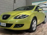 Usado Seat Leon Stylance 105 CV (77 kW) 2008 Verde Utilitario