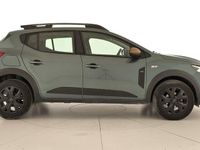 Usado Dacia Sandero Extreme 100 CV (73 kW) 2025 Verde Berlina