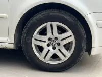 Usado VW Golf IV Conceptline 105 CV (77 kW) 2001 Blanco Berlina