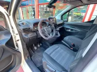 Usado Opel Combo Life Edition 102 CV (75 kW) 2021 Blanco Monovolumen