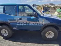Usado Nissan Terrano 125 CV (91 kW) 2000 Verde SUV