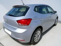 Usado Seat Ibiza Style 95 CV (69 kW) 2022 Gris Utilitario