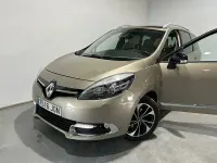 Usado Renault Grand Scénic Bose Edition 130 CV (95 kW) 2015 Beige Monovolumen