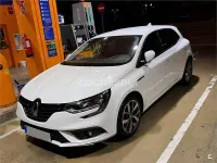 Usado Renault Mégane Bose Edition 130 CV (95 kW) 2017 Blanco Berlina