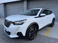 Usado Peugeot 2008 Allure 110 CV (80 kW) 2020 Blanco SUV