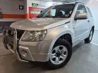 Usado Suzuki Grand Vitara 106 CV (77 kW) 2006 Gris / plata SUV