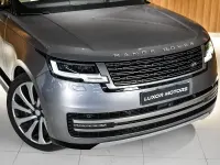 Usado Land Rover Range Rover Autobiography 530 CV (389 kW) 2023 Gris / plata SUV