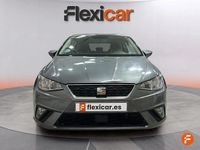 Usado Seat Ibiza Reference 75 CV (55 kW) 2018 Gris / plata Berlina
