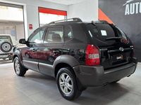 Usado Hyundai Tucson Comfort 140 CV (102 kW) 2010 Negro SUV