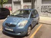 Usado Toyota Yaris 90 CV (66 kW) 2006 Azul Berlina