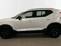 Usado Volvo XC40 Core 163 CV (119 kW) 2025 Blanco SUV