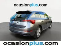Usado Skoda Scala Ambition 110 CV (80 kW) 2023 Gris Utilitario