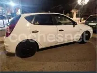 Usado Hyundai i30 Comfort 109 CV (80 kW) 2009 Blanco Berlina