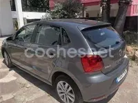 Usado VW Polo 90 CV (66 kW) 2017 Gris / plata Berlina