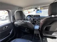 Usado BMW 118 140 CV (102 kW) 2021 Gris / plata Utilitario