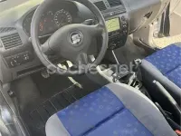 Usado Seat Ibiza 60 CV (44 kW) 2001 Gris / plata Utilitario
