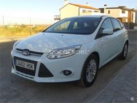 Usado Ford Focus Trend 115 CV (84 kW) 2013 Blanco Berlina