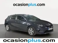 Usado Kia Ceed 136 CV (100 kW) 2023 Gris Utilitario