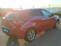 Usado Alfa Romeo Giulietta Distinctive 105 CV (77 kW) 2013 Rojo Utilitario