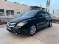 Usado Mercedes B180 109 CV (80 kW) 2014 Negro Utilitario