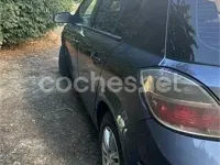 Usado Opel Astra Enjoy 90 CV (66 kW) 2007 Gris / plata Berlina