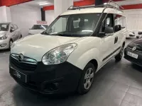 Usado Opel Combo 95 CV (69 kW) 2018 Blanco Monovolumen