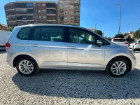 Usado VW Touran Edition 116 CV (85 kW) 2019 Gris / plata Monovolumen